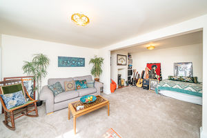 SITTING ROOM- click for photo gallery